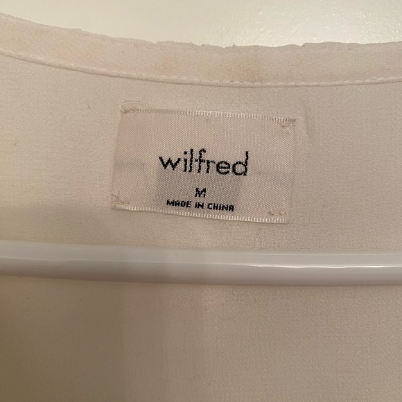 Feminine off-white blouse - Picture 4 of 7